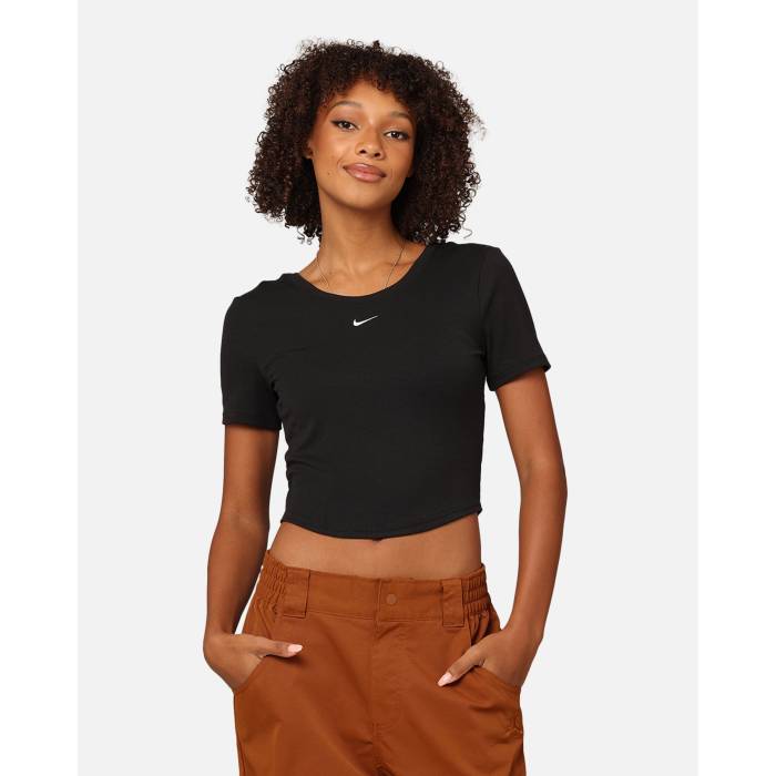 ナイキ Nike 【 Women's Sportswear Chill Knit Tight Scoop-Back Mini-Rib Top Womens 】 レディース