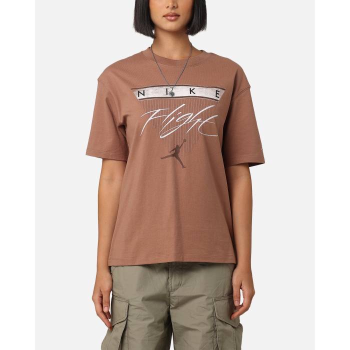 ナイキ ジョーダン Jordan 【 Women's  Flight Heritage Graphic T-Shirt Womens 】 レディース