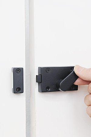 Restroom Rectangle Latch Black