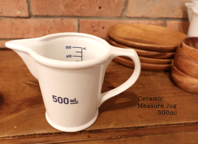 mckee いちご模様計量カップ　アンティーク 計量カップ 陶器 500ml おしゃれ カフェ レトロ アンティーク調
