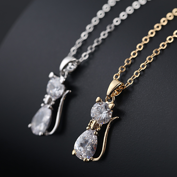 ネックレス レディース 18k 18金 一粒ダイヤ 豪華4連粒 猫 クロス 蝶々 