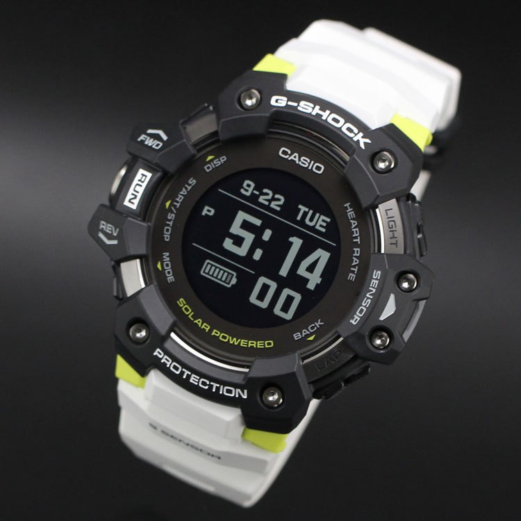 カシオは安心の正規販売店で G-SHOCK Gスクワッド GPS 光学心拍