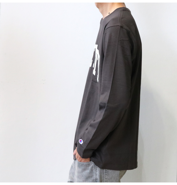 チャンピオン Champion 長袖 プリントTシャツ メンズ ロンT tシャツ カレッジロゴ シンプル クルーネック USAコットン 綿100％ ブランド C3-Y424｜jxt-style｜05