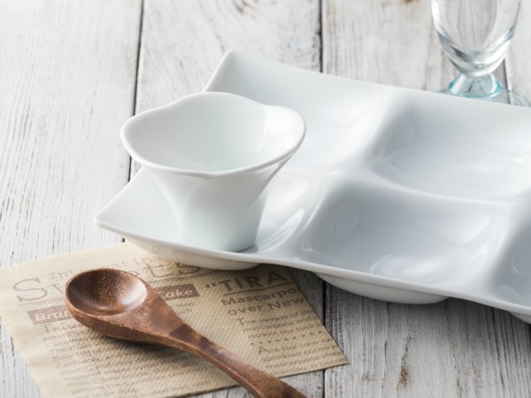フラワーボウル 8cm 100cc 日本製 美濃焼 陶器 洋食器 白い食器