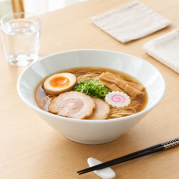 【美品】ラーメンどんぶり30個セット　ホワイト どんぶり ラーメン丼ぶり 普通サイズ 915cc 白い食器 アウトレット