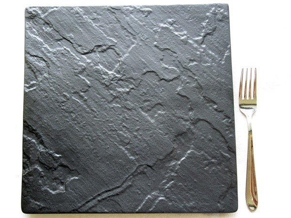 盛れる器」 METEOR 27cm スクエアプレート 黒い食器 黒マット 正方形