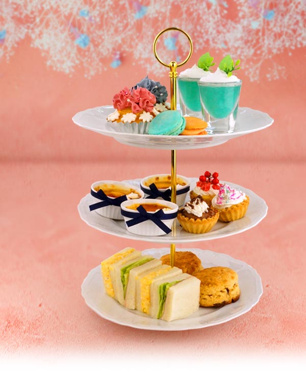 新品　最終お値下げ　ケーキスタンド３段 アウトレット品 訳あり ケーキスタンド 3段 ゴールド 金 おしゃれ 23.5