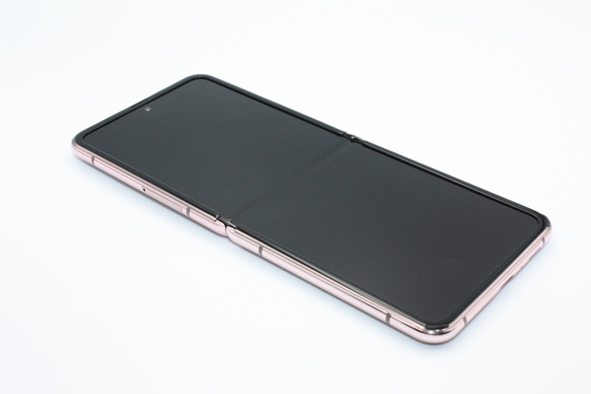 Galaxy - galaxy z flip au 256gb SIMロック解除済み ジャンク品 Galaxy 訳あり特価 美品 Z Flip 5G SCG04 au版 : ケースマ商店