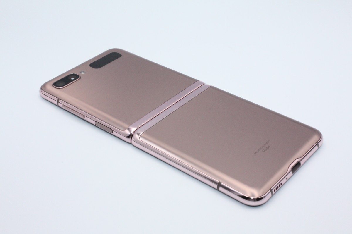 Galaxy - Samsung Galaxy S10+ au版 おまけあり 訳あり品 Galaxy S10 新品 20,800円 中古 8,800円 | ネット最安値の価格