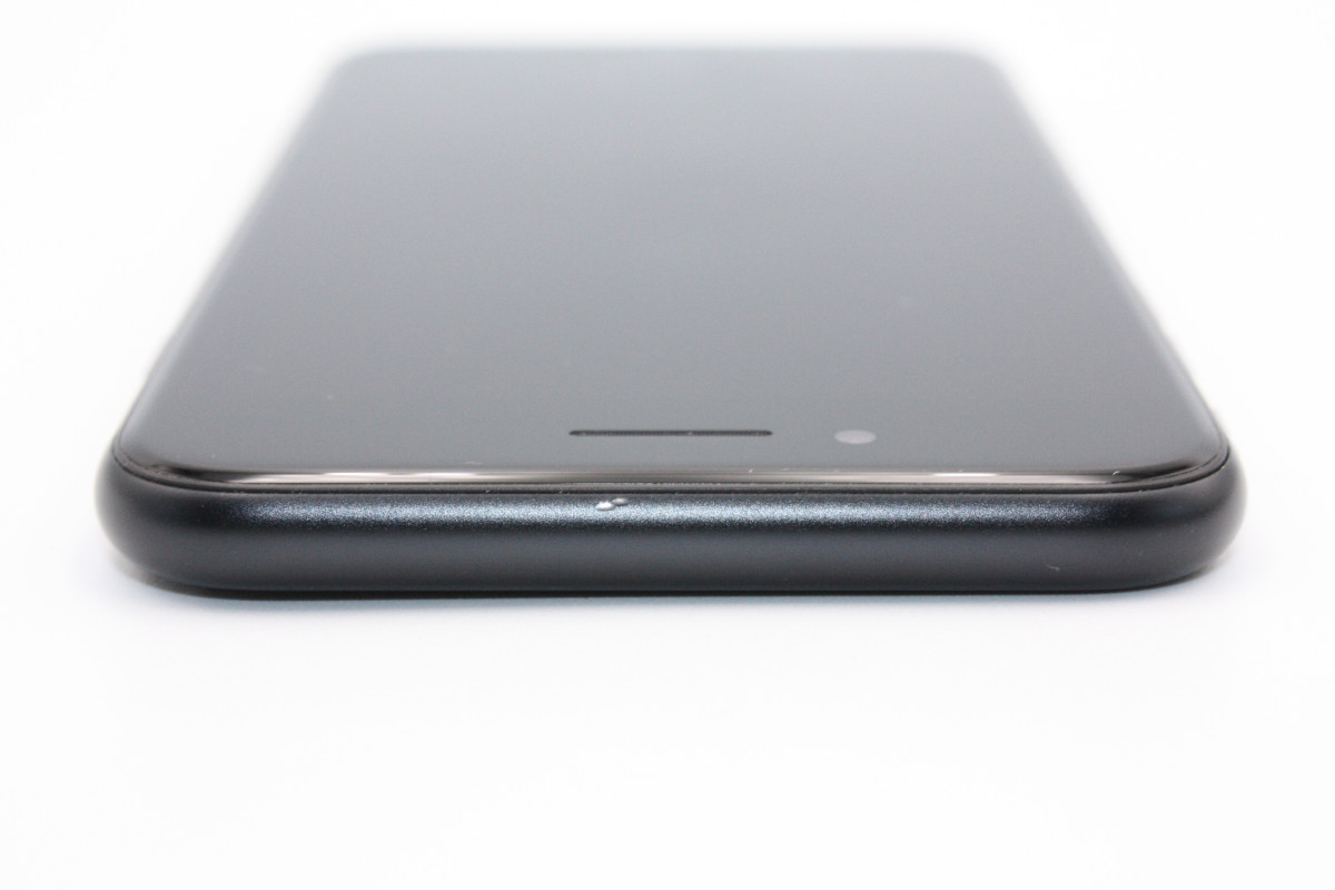 Apple iPhone SE (第3世代) ミッドナイト バッテリー98% iPhone SE（第3世代） バッテリー状態良好(98%) SE 第3世代 64GB SIM