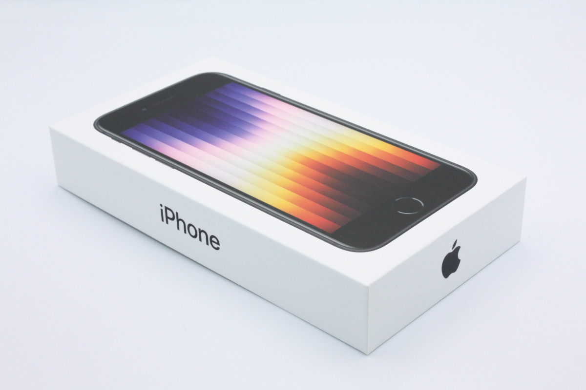 SIMフリー iPhoneSE3 64GB ミッドナイト 電池良好 ムスビー｜【SIMフリー】iPhoneSE3 64GB ミッドナイト 電池100