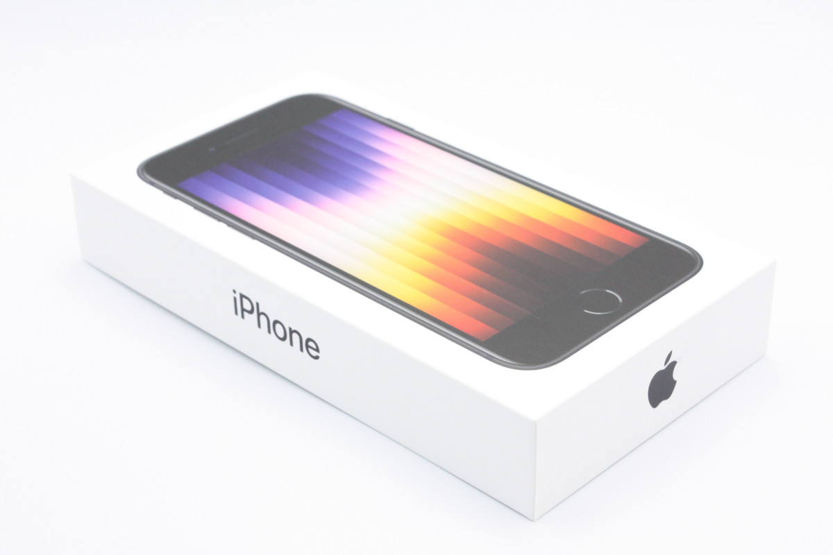 iPhone SE（第3世代） 美品 付属品完備 バッテリー状態良好(100