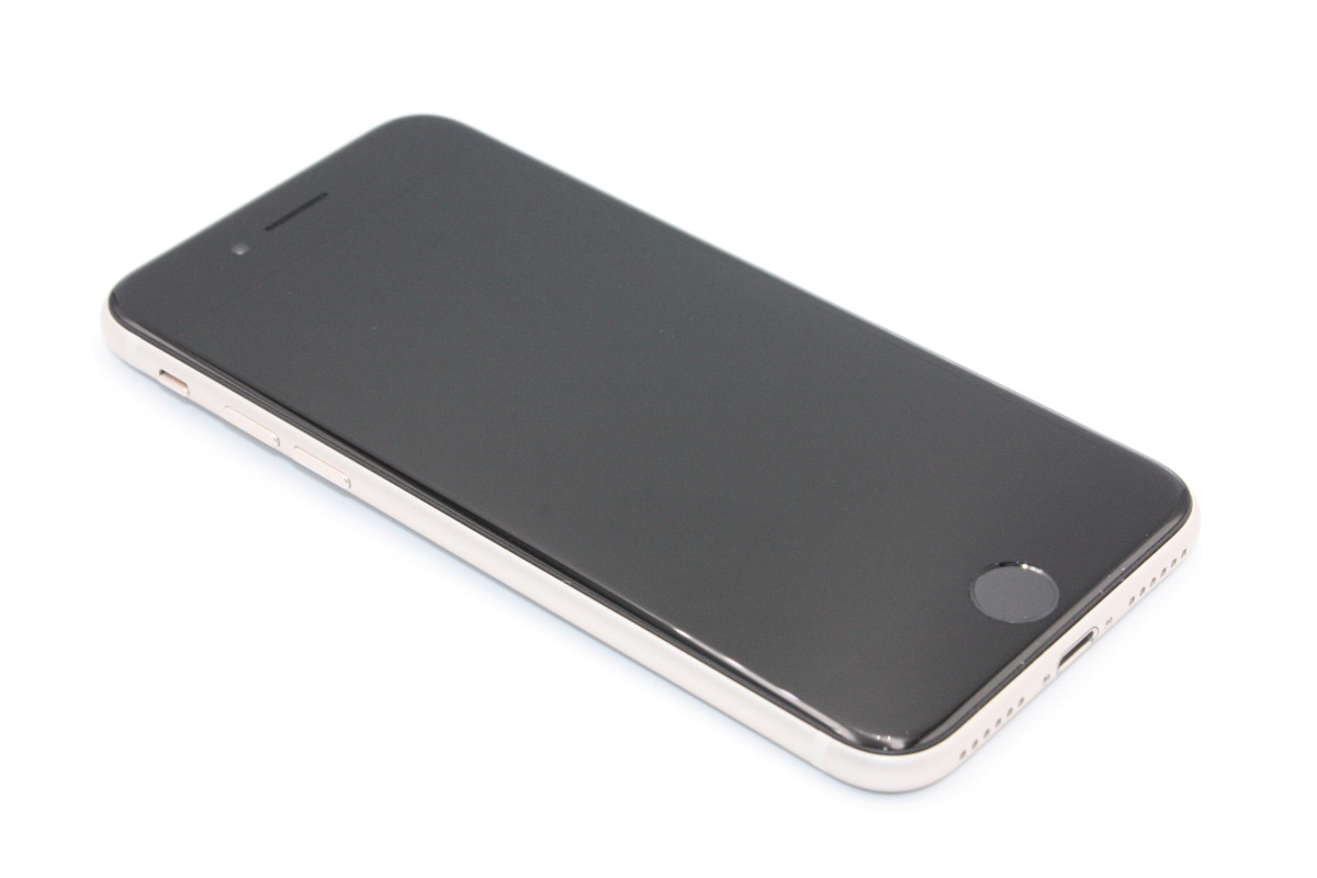 iPhone SE（第3世代） 美品 バッテリー状態良好(100%) SE 第3