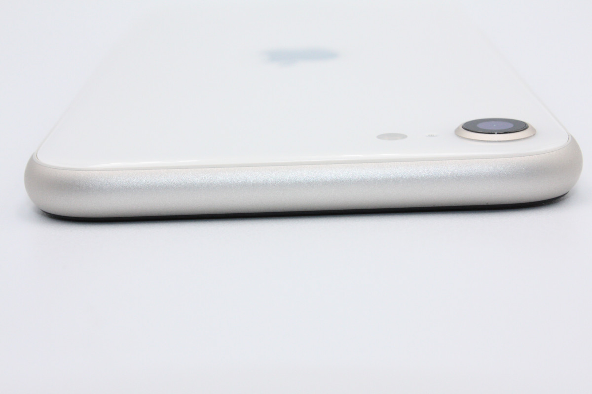 iPhone SE（第3世代） 美品 バッテリー状態良好(100%) SE 第3