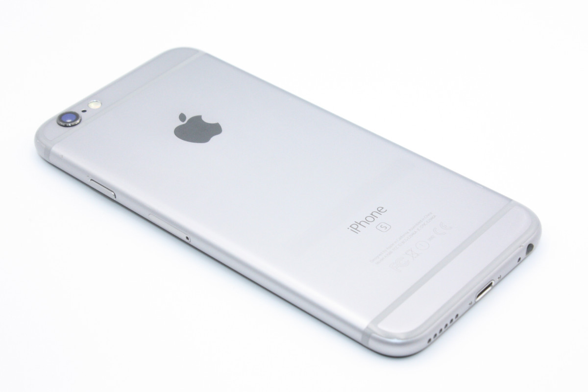 超美品　Iphone6s Space Gray SIMフリー2台セット　訳あり品 iPhone 6s Space Gray 128GB 外国版SIMフリー（Apple iPhone 6S