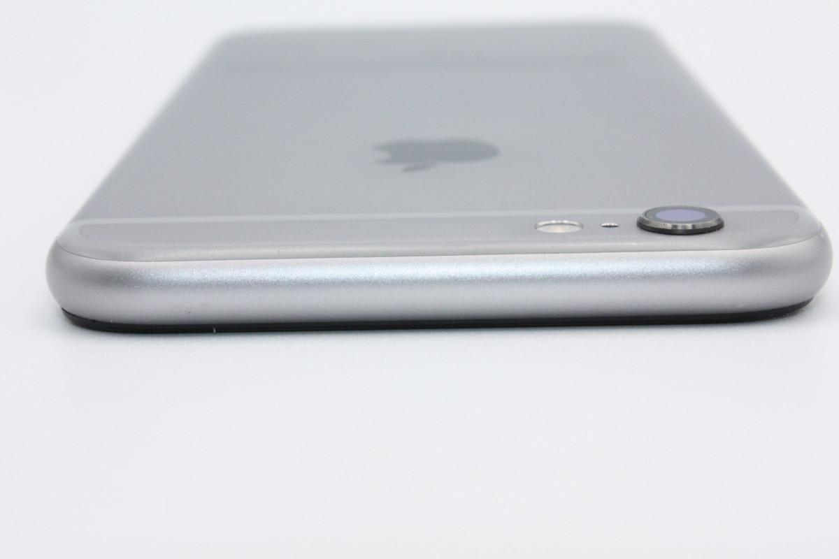 iPhone - iPhone 6s シルバー 32gb 未使用訳あり 9800円 iPhone 6s 訳あり特価 iPhone6s 32GB SIMフリー スペースグレイ