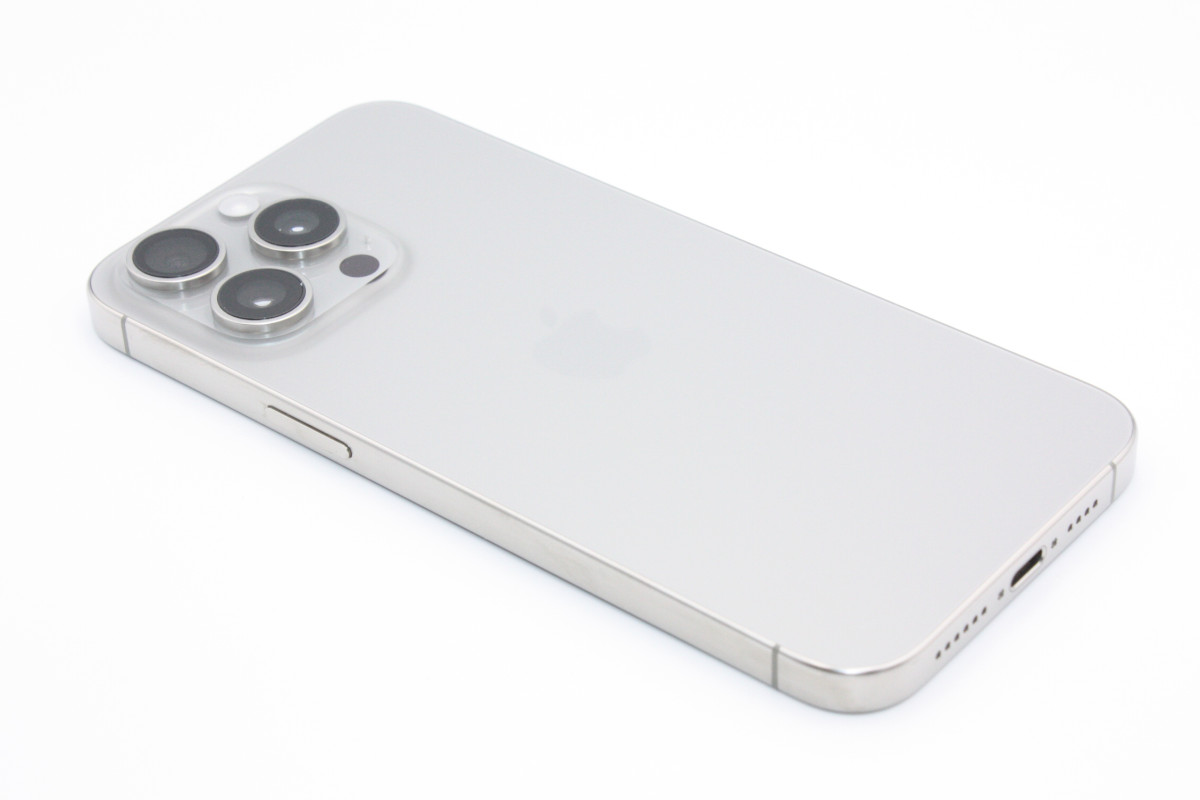 iPhone 15 Pro Max 256GB SIMフリー ナチュラルチタニウム C