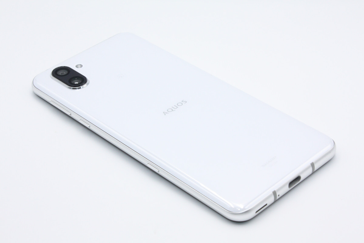AQUOS - 頼ママ SHARP AQUOS R3 SHV44 SIMロック解除済み AQUOS R R3 SHV44 SIMロック解除済み ホワイト Bランク
