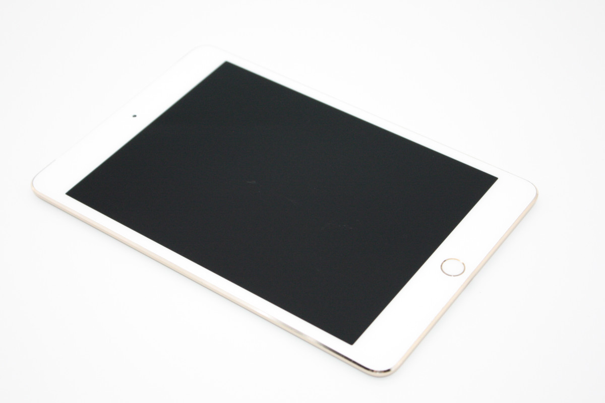 iPad mini 4 Wi-Fi + Cellular 16GB ゴールド Cランク