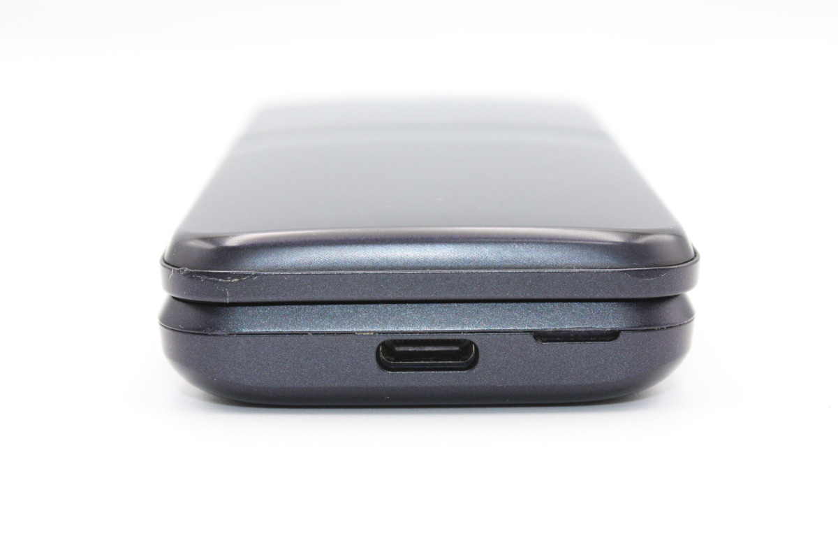 DIGNO ケータイ KY-42C ブラック docomo版SIMフリー Bランク