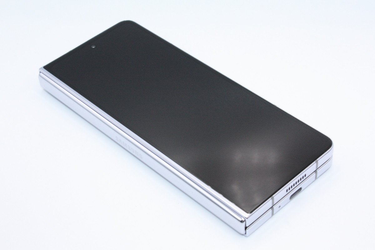 Galaxy Z 美品 Fold5 SCG22 256GB アイシーブルー SIMフリー Aランク