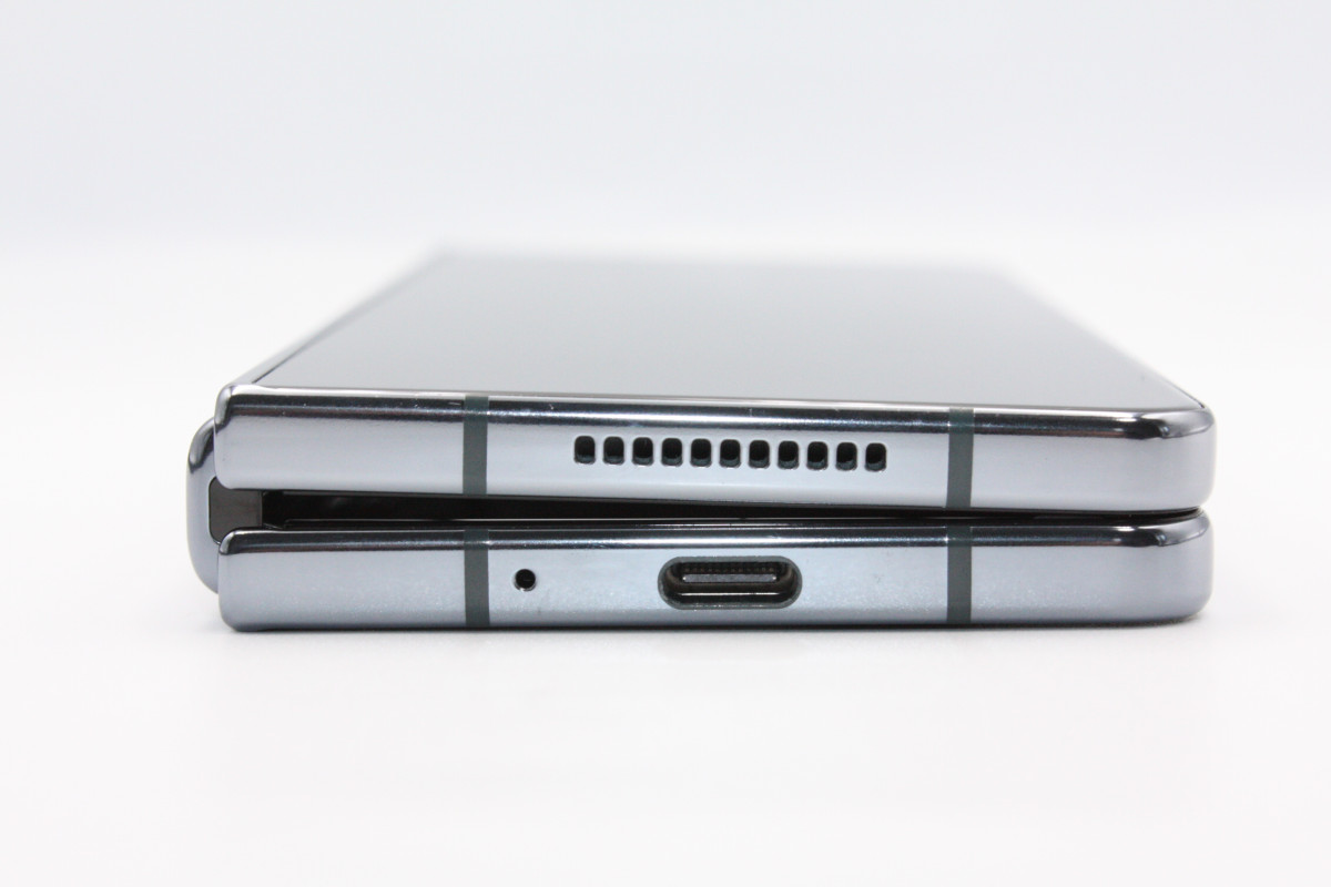 Galaxy Z 訳あり特価 Fold4 SCG16 au版SIMフリー グレイグリーン B