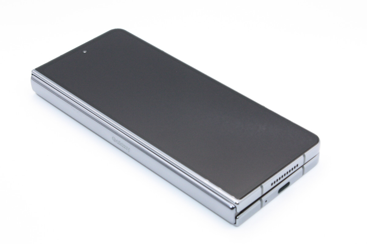 Galaxy Z Fold4 SCG16 au版SIMフリー グレイグリーン Bランク 