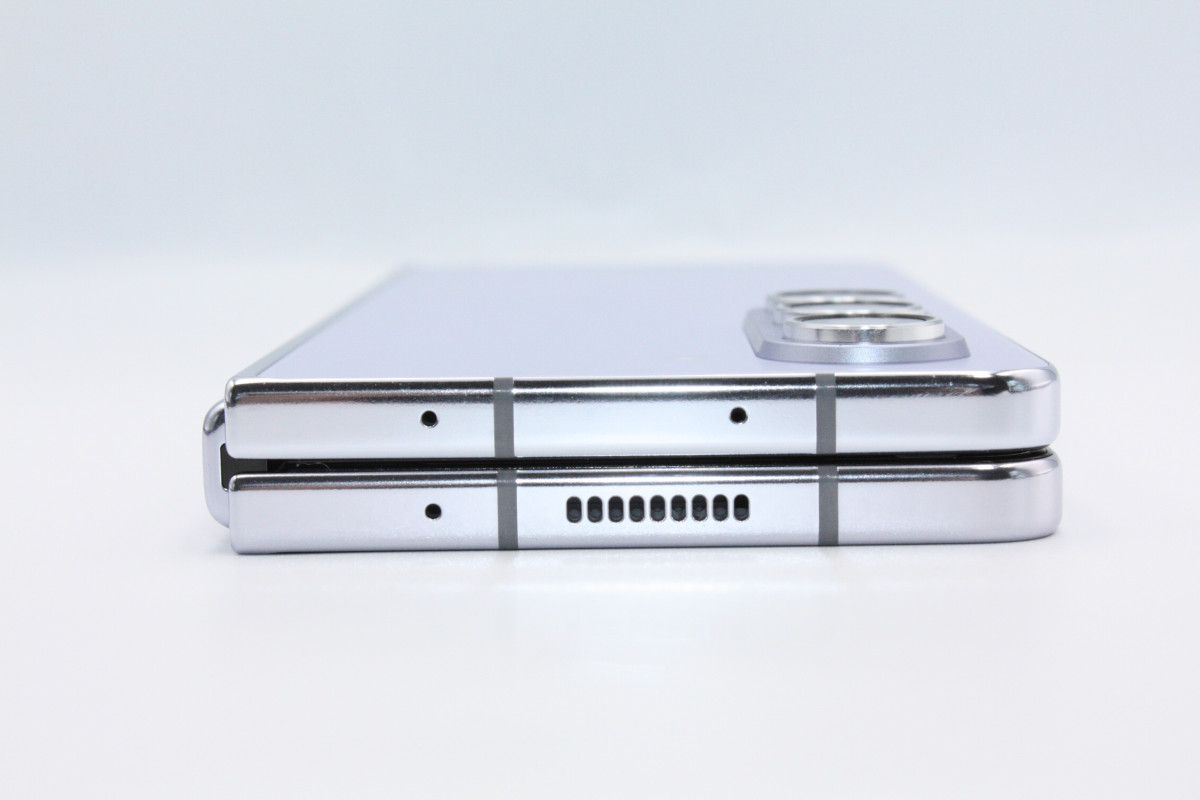 Galaxy Z Fold5 SCG22 256GB アイシーブルー SIMフリー Bランク