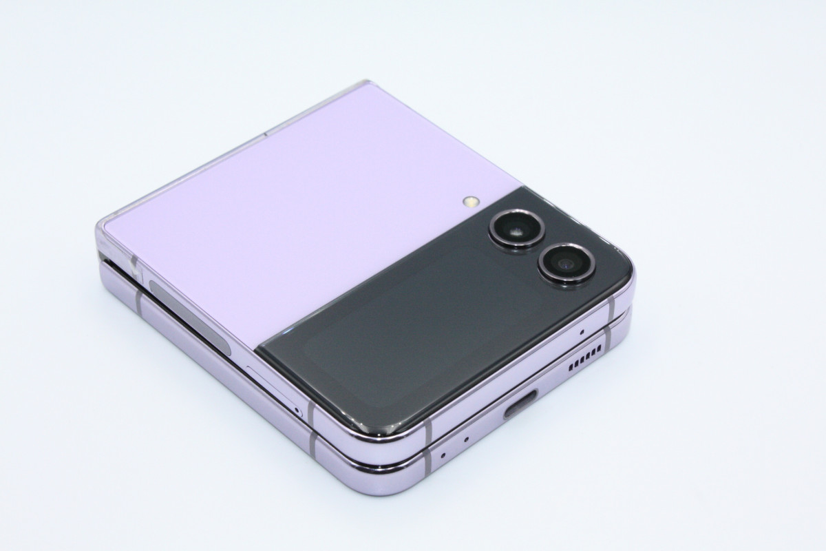 値下げしました！！Galaxy z filp4　simフリー　　訳あり品 Galaxy Z 訳あり特価 Flip4 SCG17 au版SIMフリー ボラ パープル