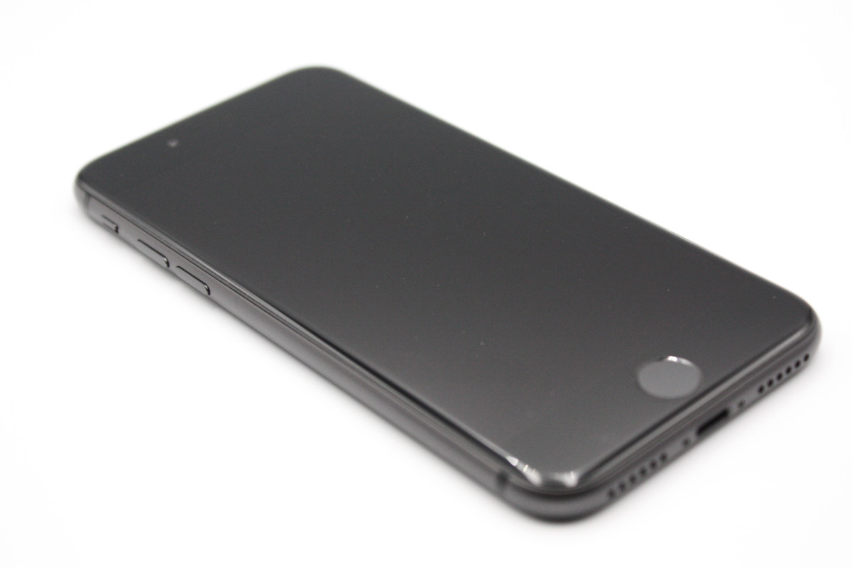 iPhone 8 iPhone8 64GB SIMフリー ブラック Cランク : ケースマ商店