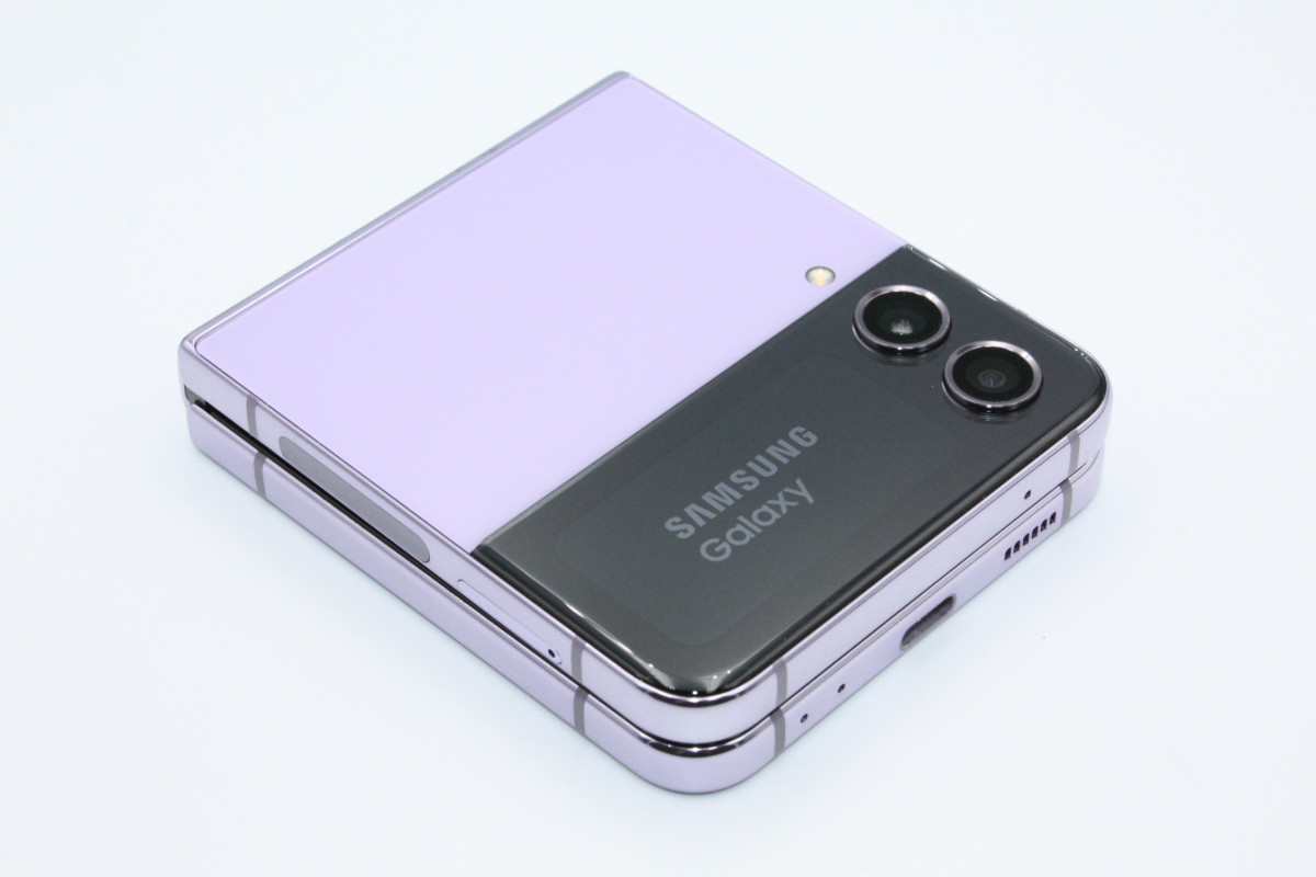Galaxy Z 美品 Flip4 SCG17 au版SIMフリー ボラ パープル Aランク
