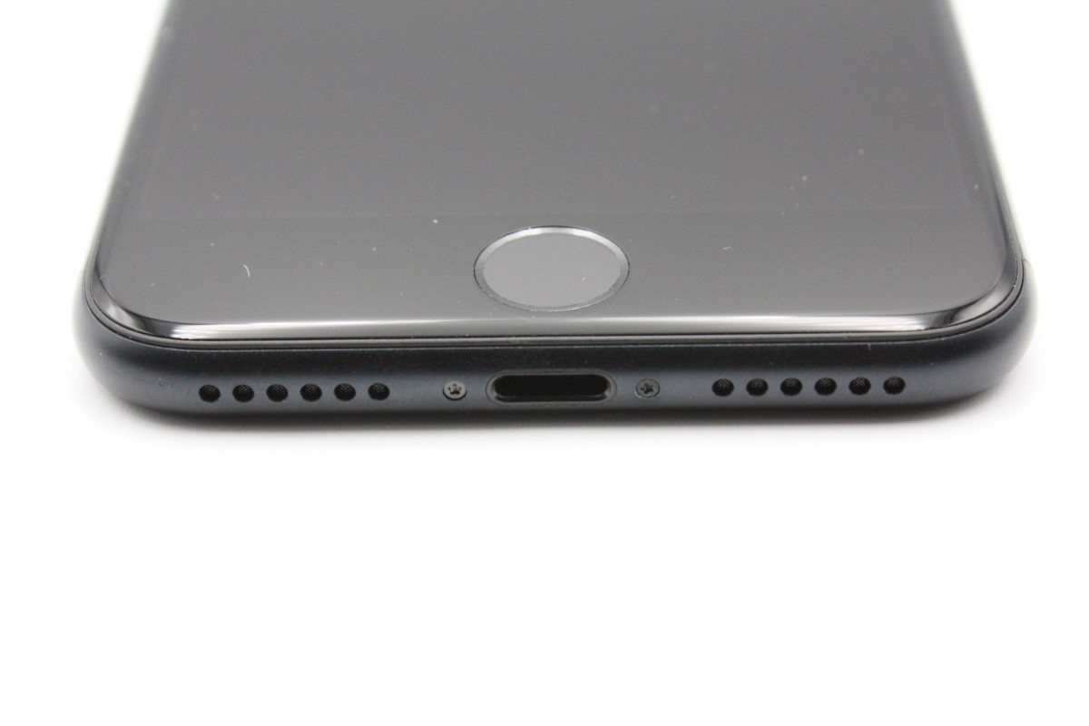 iPhone SE（第3世代） バッテリー状態良好(98%) SE 第3世代 64GB SIM