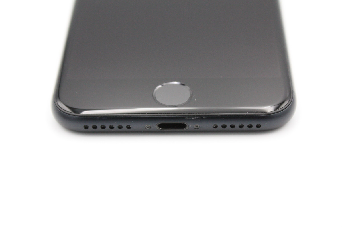 【美品】iPhone SE(第3世代) 64GB ミッドナイト バッテリー89% iPhone SE（第3世代） 美品 バッテリー状態良好(98%) SE 第3世代 64GB