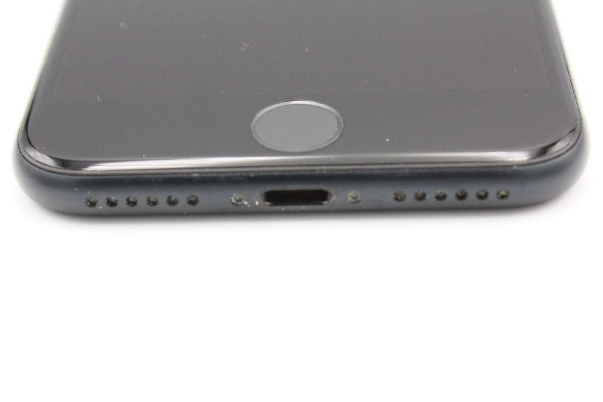 iPhone SE（第3世代） バッテリー状態良好(94%) SE 第3世代 64GB SIM