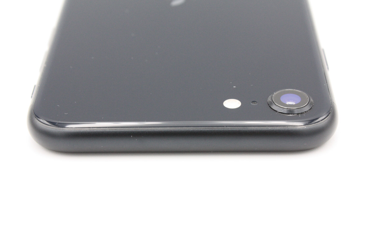 iPhone SE (第3世代) 64GB 最大容量93% 美品　カバー付き Amazon | 【整備済み品】 Apple iPhone SE（第3世代） 64GB (PRODUCT