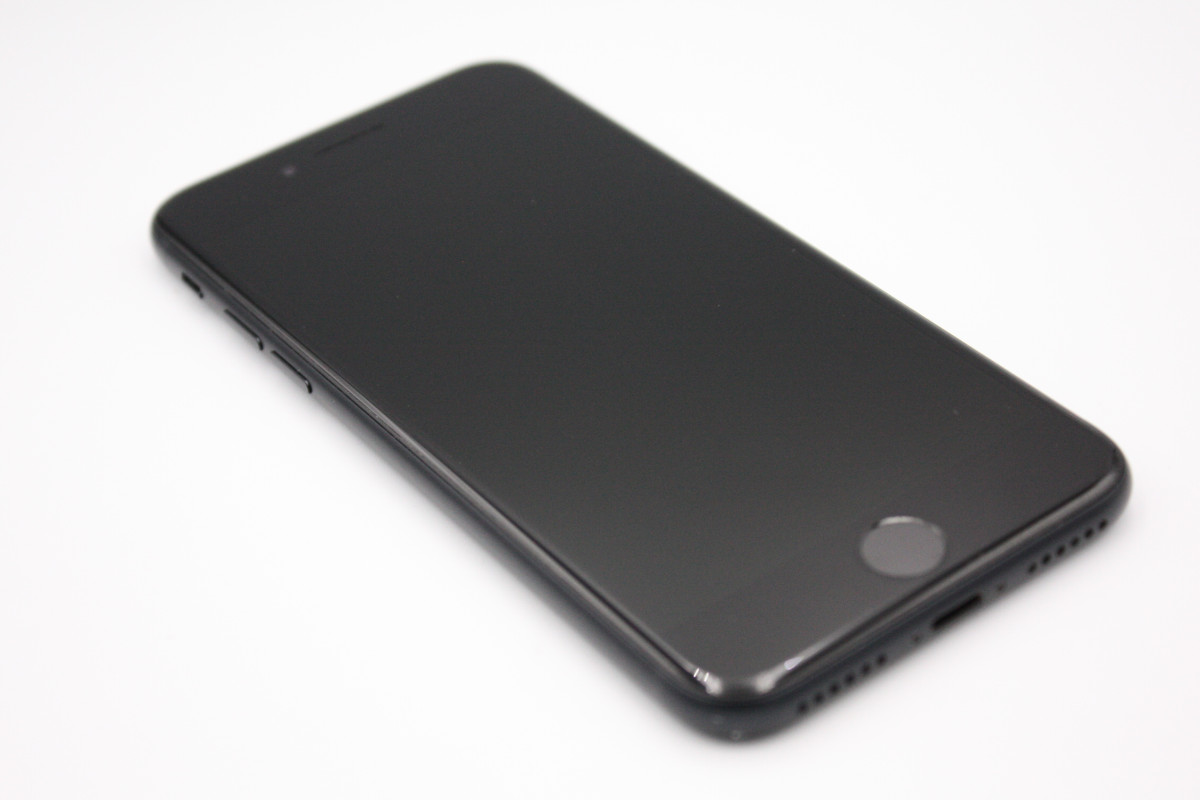 iPhone SE（第3世代） バッテリー状態良好(92%) SE 第3世代 64GB SIM