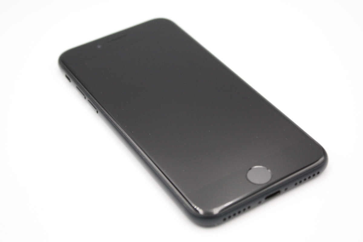 iPhone SE 第3世代 64GB ミッドナイト 画面新品 バッテリー90% iPhone SE（第3世代） バッテリー状態良好(90%) SE 第3世代 64GB SIM