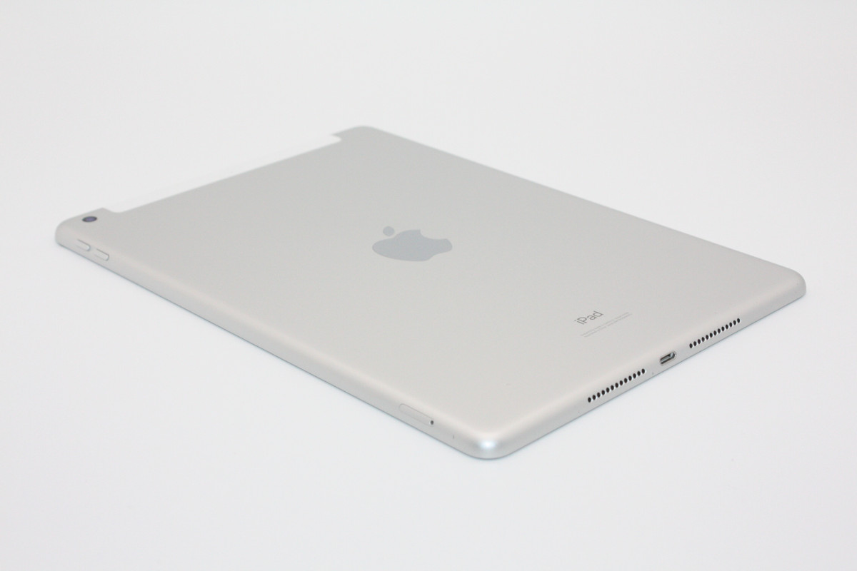 iPad 第7世代 Wi-Fi+Cellular 32GB SIMフリー シルバー Bランク