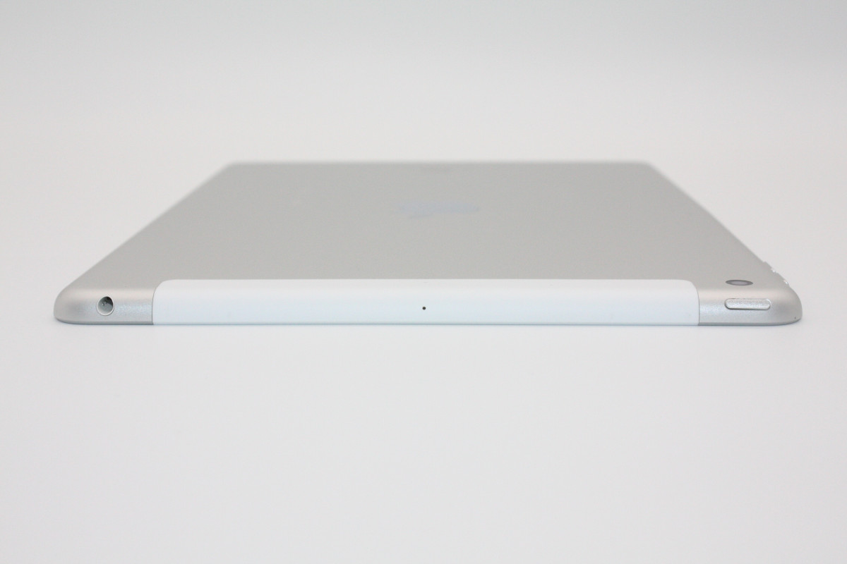 iPad 第7世代 Wi-Fi+Cellular 32GB SIMフリー シルバー Cランク
