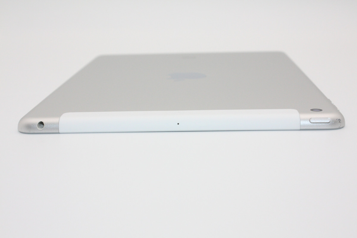 iPad第5世代 シルバー Wi-Fi+celler 32GB Amazon.co.jp: 【整備済み品】 Apple iPad (第5世代) Wi-Fi +