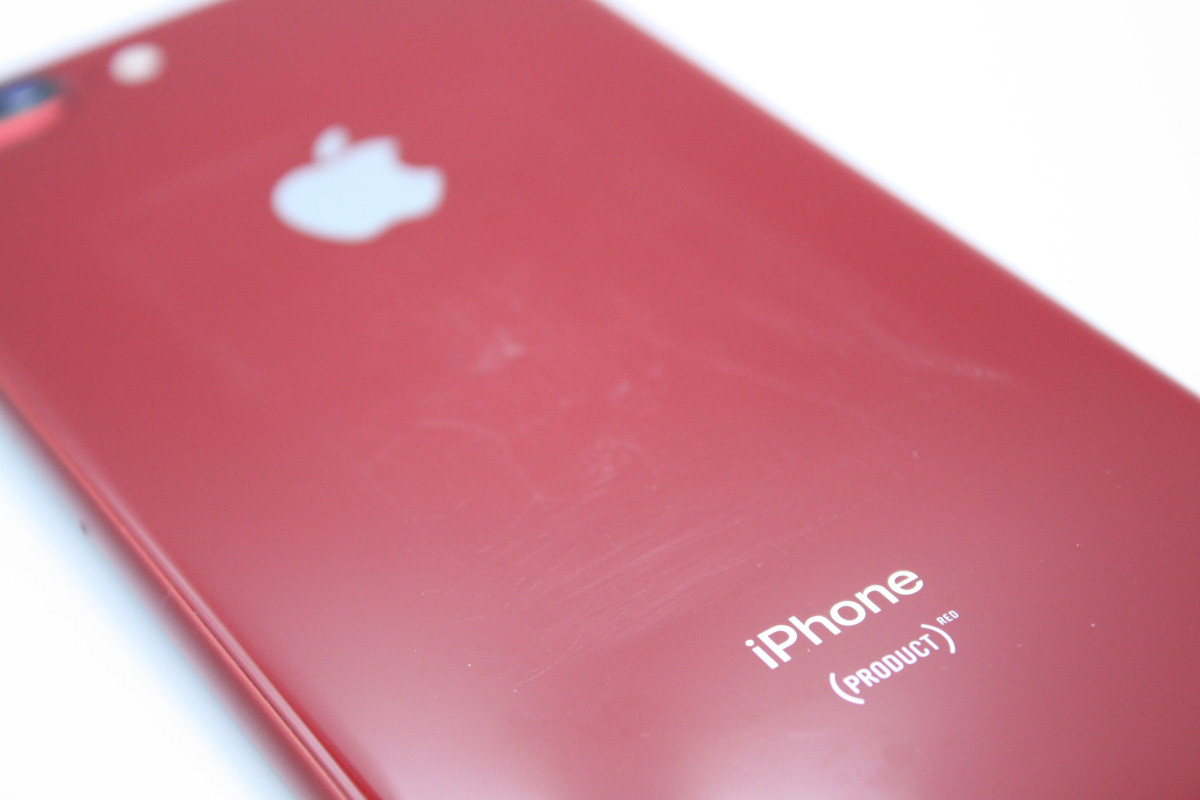 iPhone 8 Plus バッテリー新品同様(100%) 64GB SIMフリー レッド C