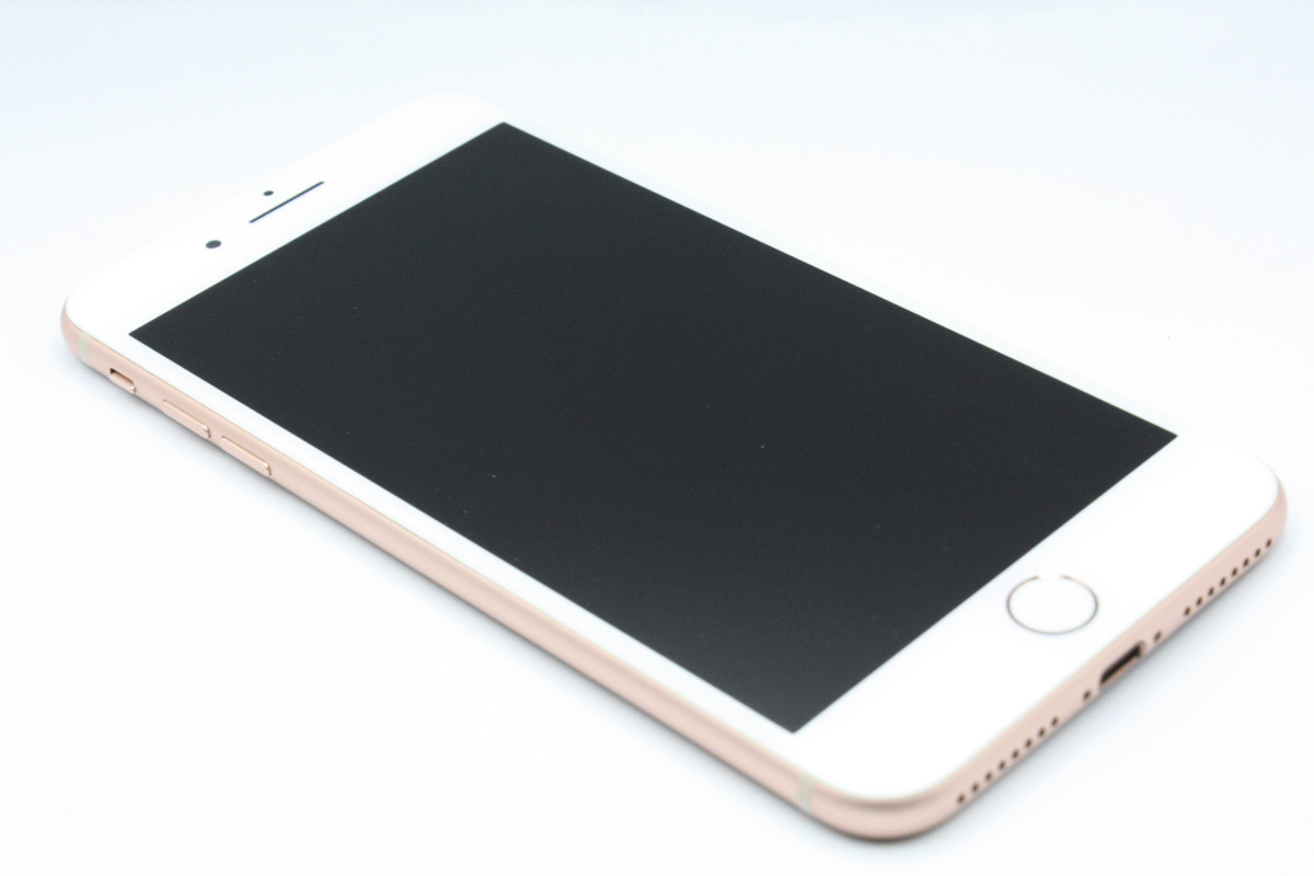 iPhone 8 Plus 訳あり特価 バッテリー状態良好(99%) 64GB SIMフリー