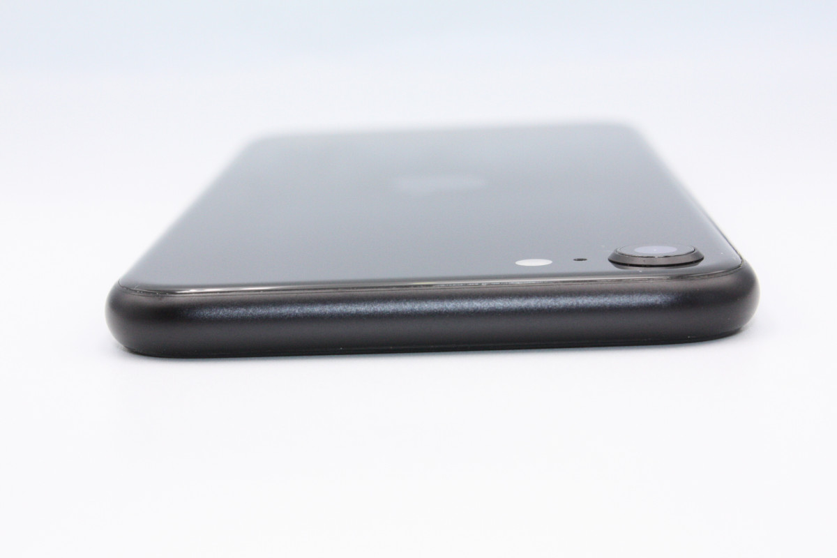 iPhone SE（第2世代） バッテリー状態良好(100%) iPhoneSE 第2世代