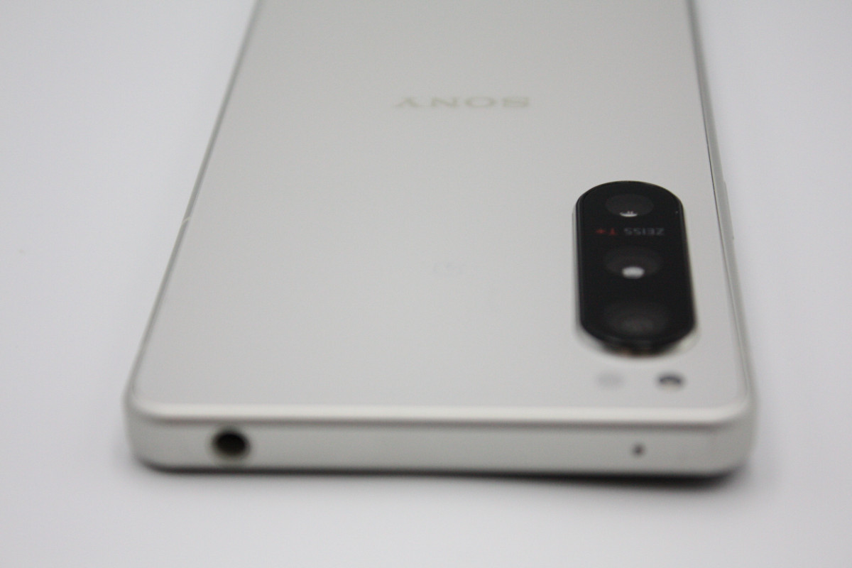 Xperia 5 IV SOG09 SIMフリー エクリュホワイト Bランク : ケースマ