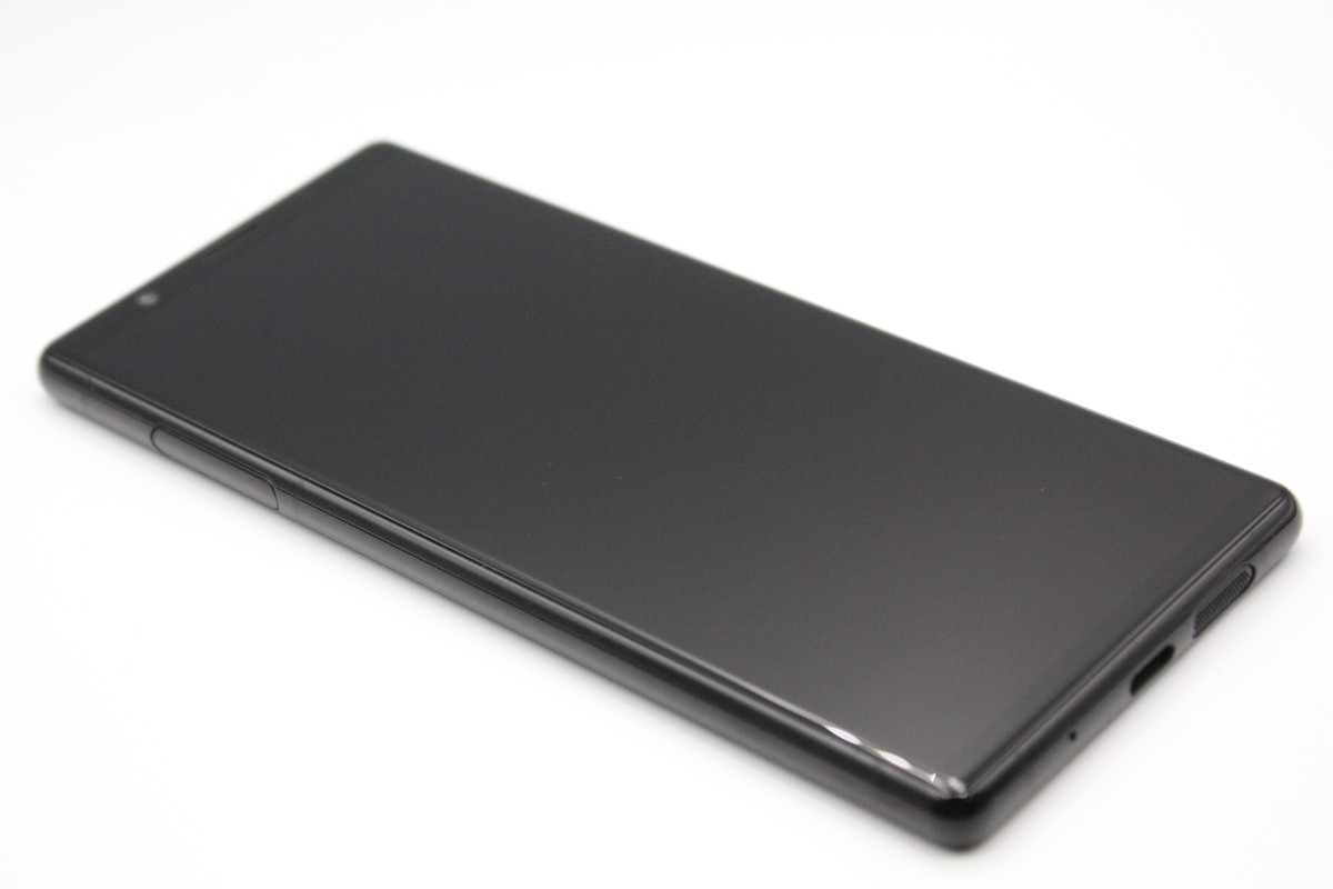 Xperia 5 SOV41 ブラック SIMロック解除済み Bランク : ケースマ商店
