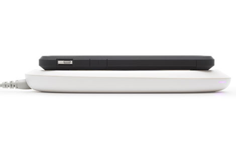 iXpand 特価 iXpand(R) ワイヤレスチャージャー 512GB : ケースマ商店