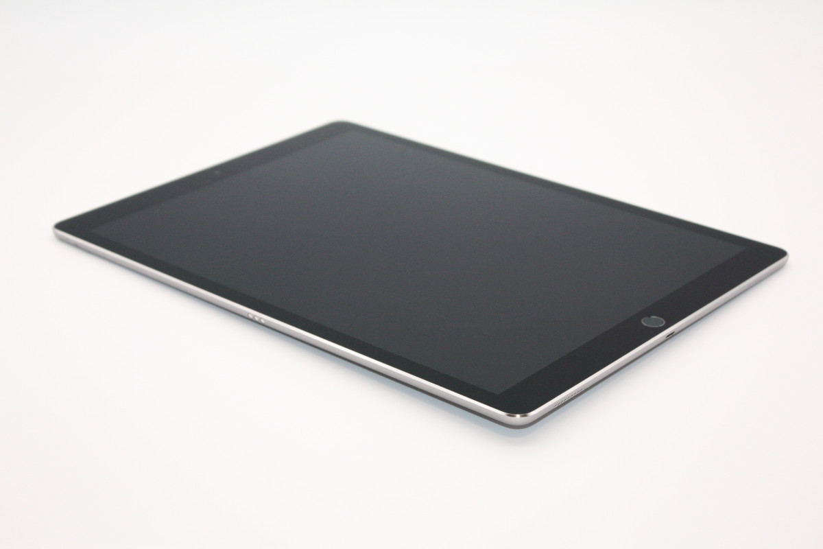iPad Pro 訳あり特価 12.9 インチ 第1世代 Wi-Fi+Cellular 128GB 