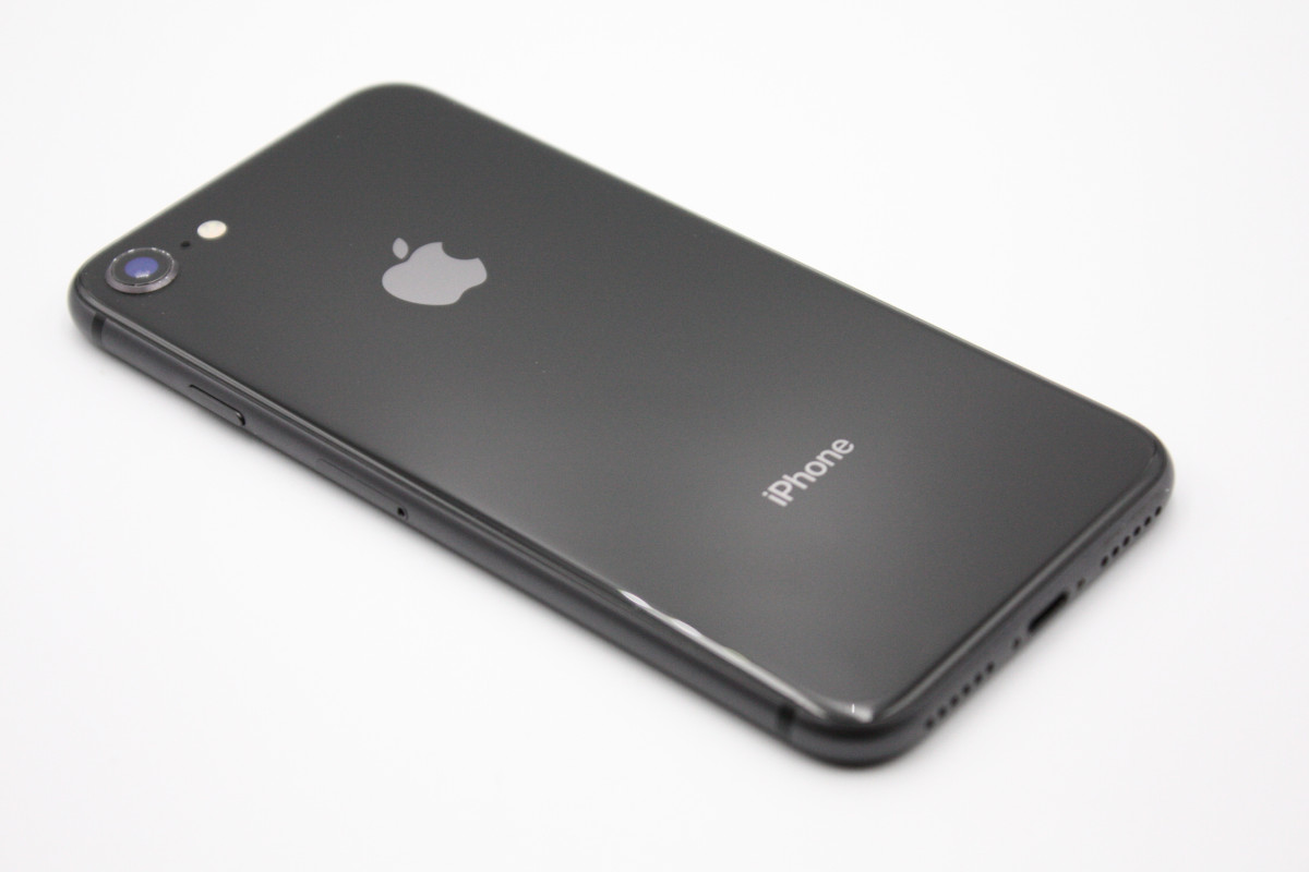 iPhone 8 iPhone8 64GB SIMロック解除済み スペースグレイ Bランク