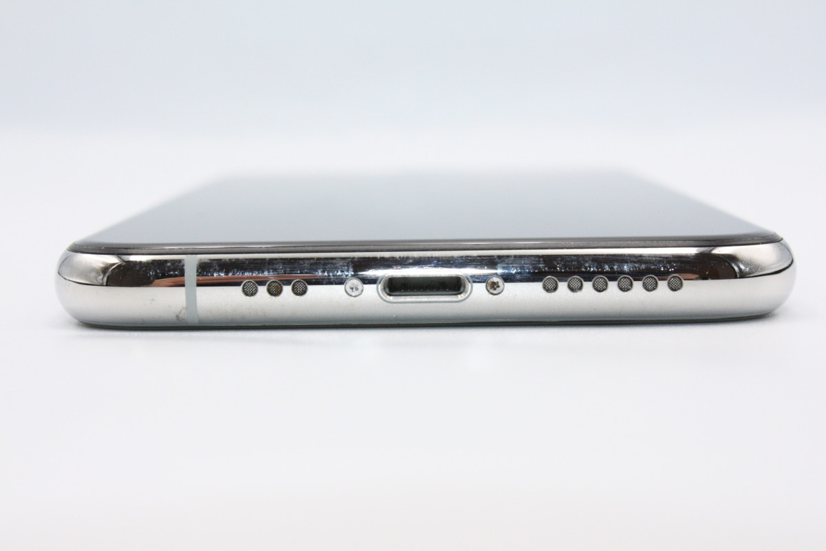 iPhone 11 Pro iPhone11Pro 64GB SIMロック解除済み シルバー Bランク