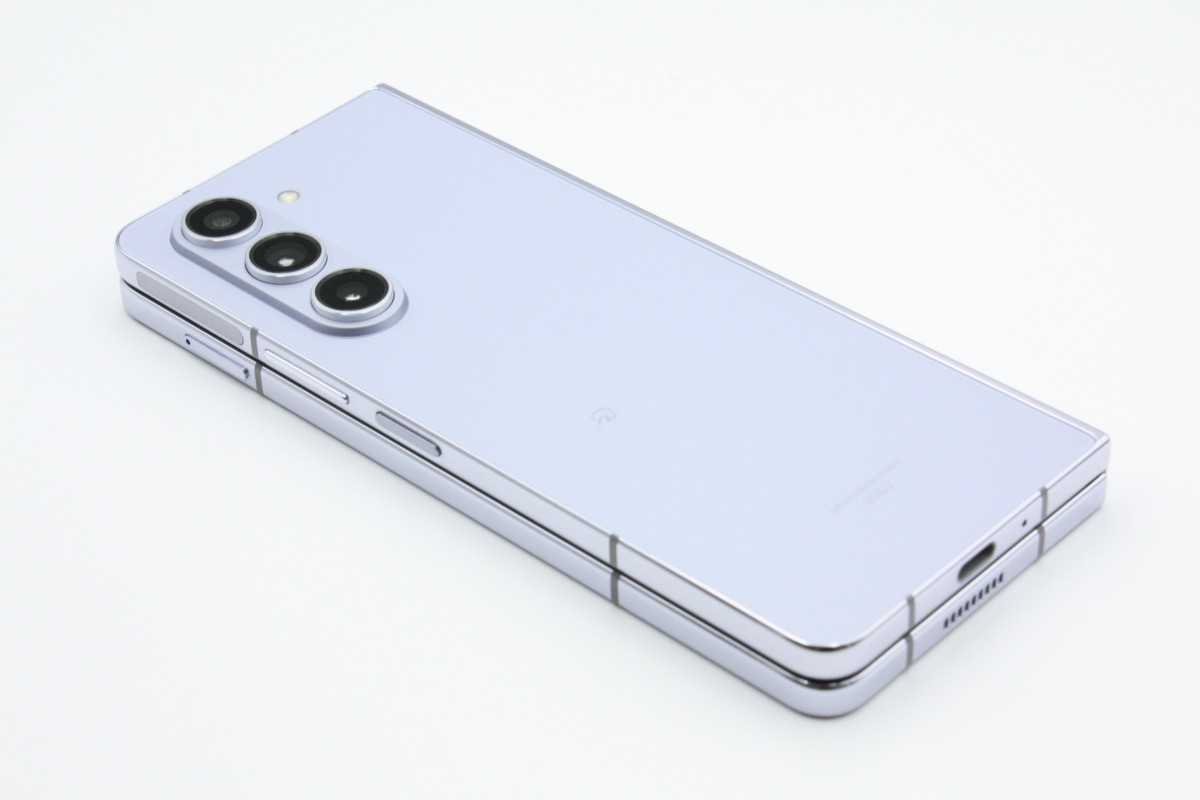 Galaxy Z 美品 Fold5 SCG22 256GB アイシーブルー SIMフリー Aランク